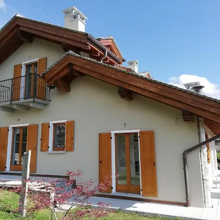 La Casetta Del Ponte Apartment